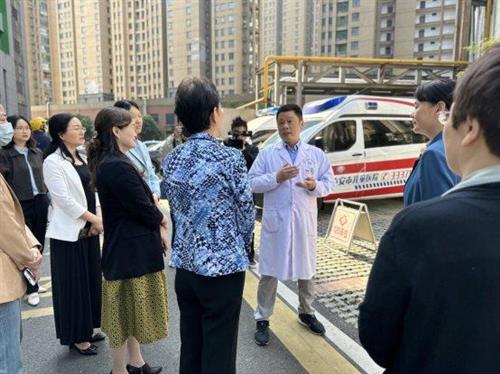 省妇联一级巡视员龚明珠一行来金安区妇幼保健院调研指导
