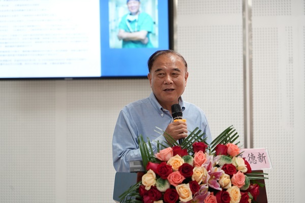 六安市第四人民医院与安医大二附院于德新博导团队工作站签约揭牌仪式顺利举行