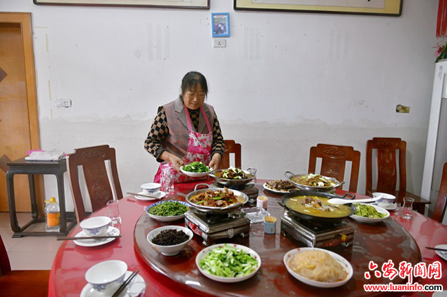 军嫂黄晓红和她的“大头农家乐”