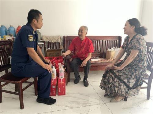 望城街道：关爱特殊群体，让爱无“碍”