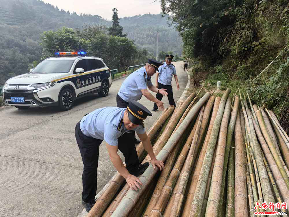 舒城县交通执法大队六中队加强道路巡查保障通行安全