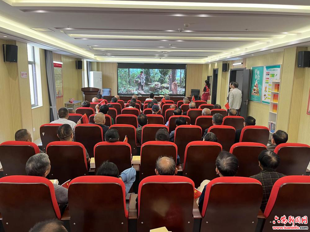 望城街道十里铺社区：践行初心使命 加强爱国主义教育