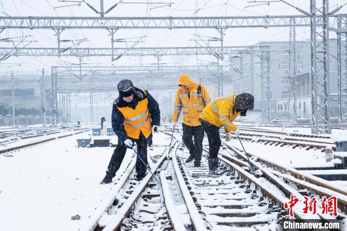 安徽继续发布低温蓝色预警 日均气温较常年偏低5~7℃