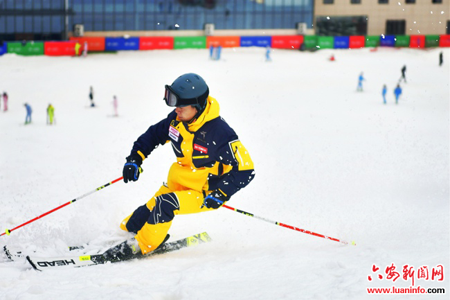 大别山腹地的安徽霍山：冰雪经济为乡村旅游加温