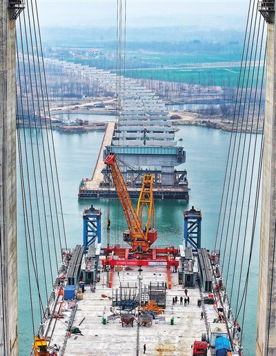 扩大有效投资，重大项目加快推进（锐财经）