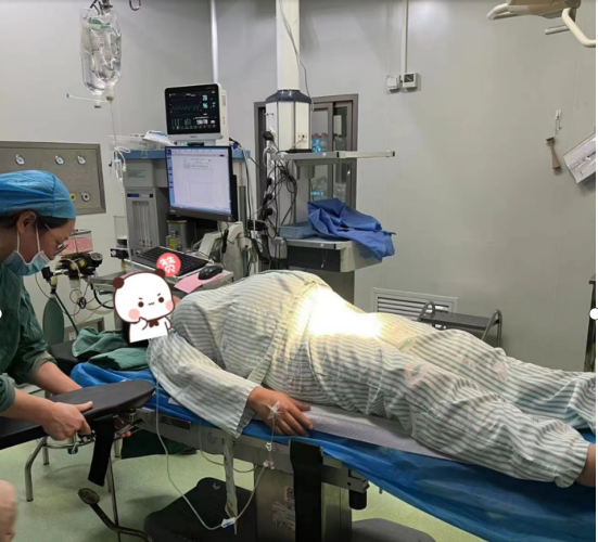 56岁“超高龄”产妇剖宫产 顺利诞下健康男婴