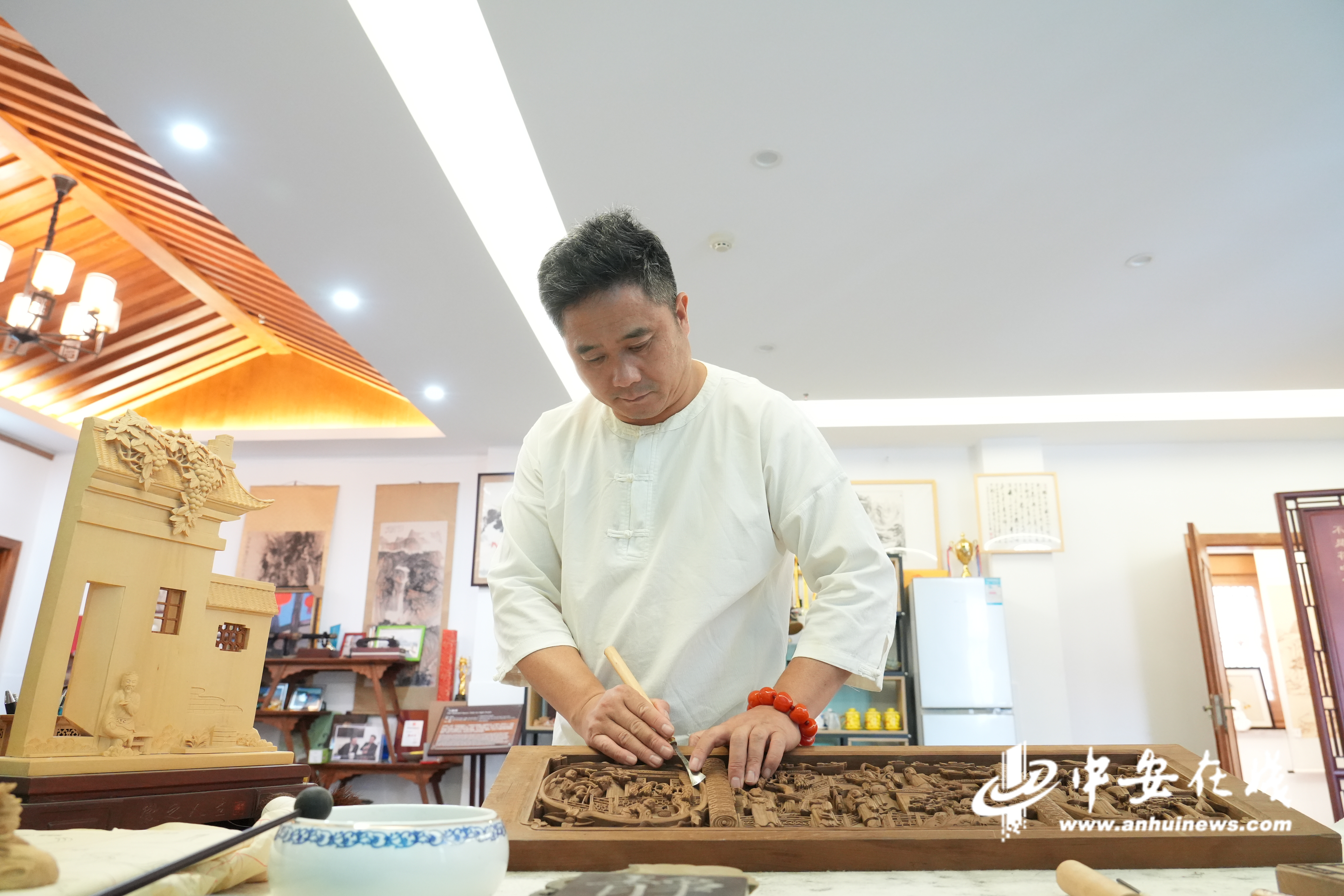 文化中国行｜查嵘：让“徽州三雕”走向世界舞台