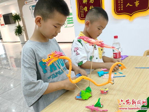 三里桥街道团结社区：多彩童年 因“泥”精彩
