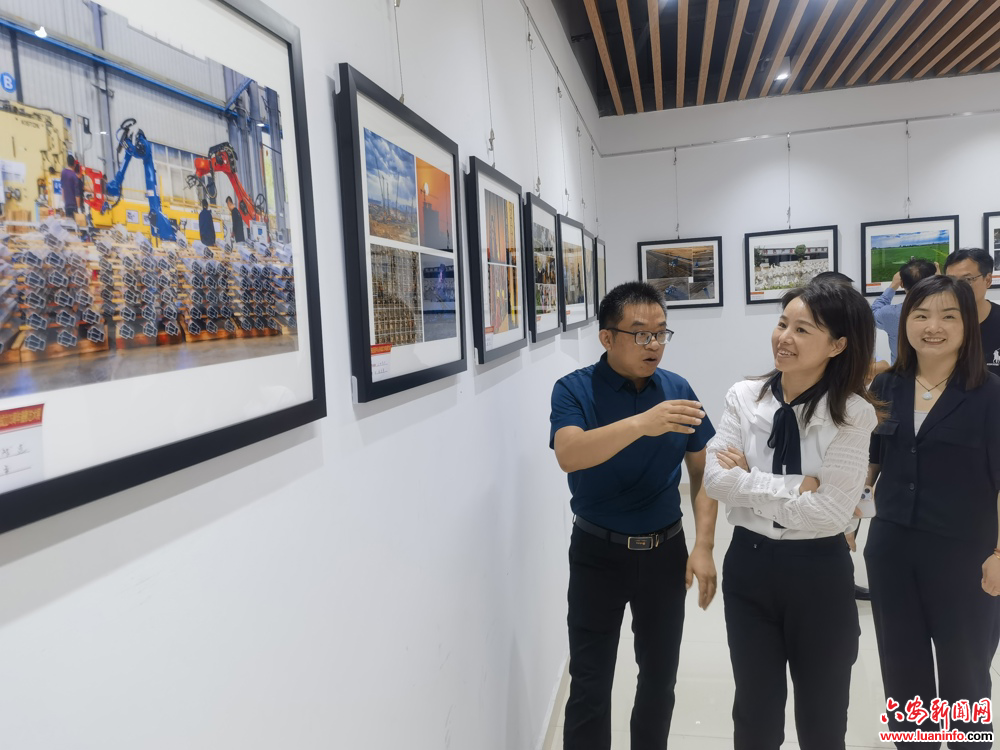 4266706181bd41f3876a6fc1beb8a720.jpg 4266706181bd41f3876a6fc1beb8a720.jpg