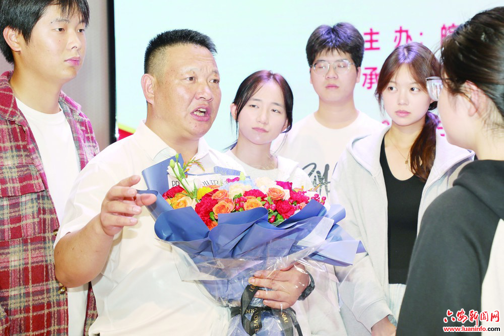 43bf60494cdf40ad8c7990c7cd923b6a.jpg 43bf60494cdf40ad8c7990c7cd923b6a.jpg