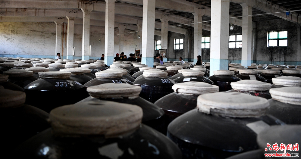 b5e3de7dbfd04a4486256e3b6745cadb.jpg b5e3de7dbfd04a4486256e3b6745cadb.jpg