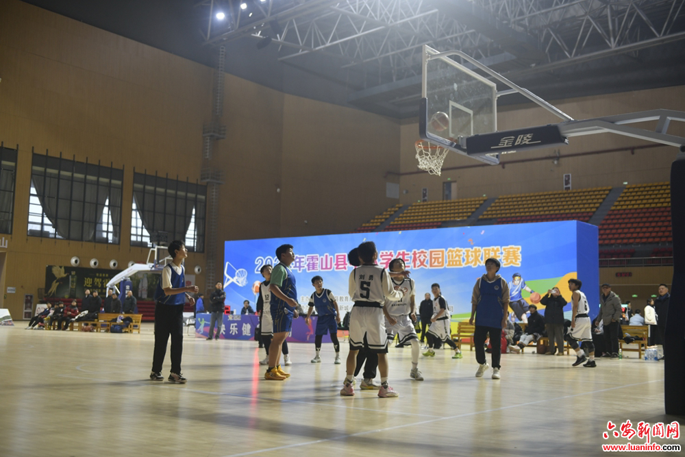 霍山县漫水河镇中心学校在全县中小学生校园篮球联赛中获得佳绩