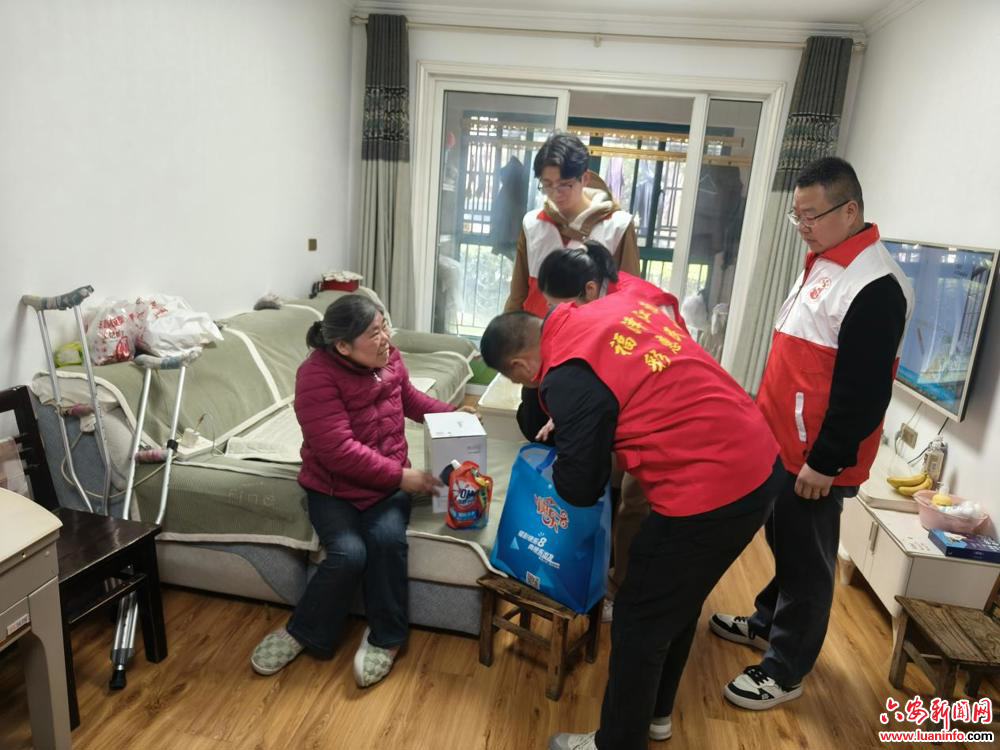 西市街道草市社区：六红管家公益日 学雷锋志愿服务在行动