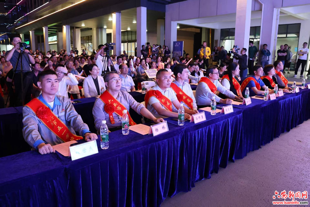 e6005ce1937c463eb56d981967ff4850.jpg e6005ce1937c463eb56d981967ff4850.jpg