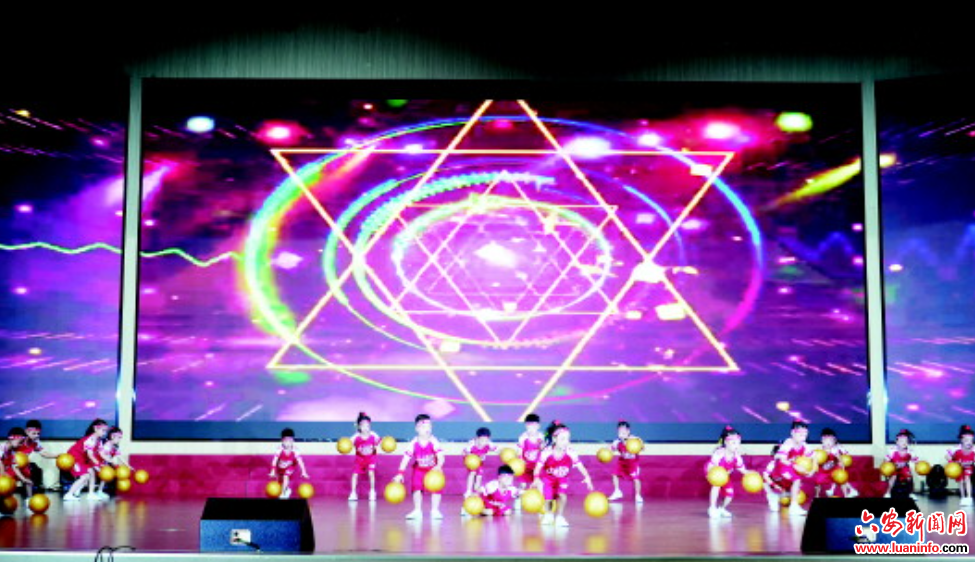 c7aa55db6e0d4c2abba2bd6e7ae4d432.png