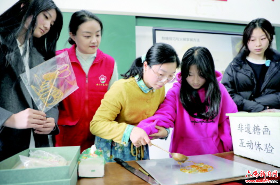 爱心助残　传递温暖