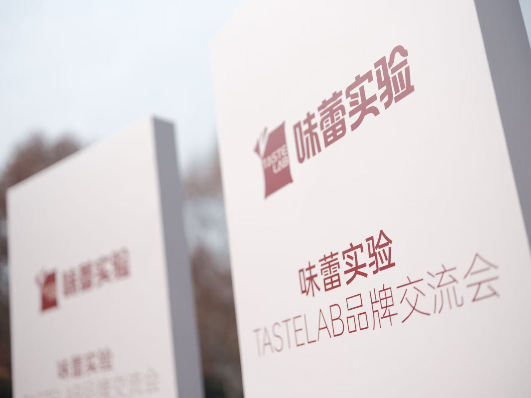 061c1a6ae04ddec8207cb1fb38310180