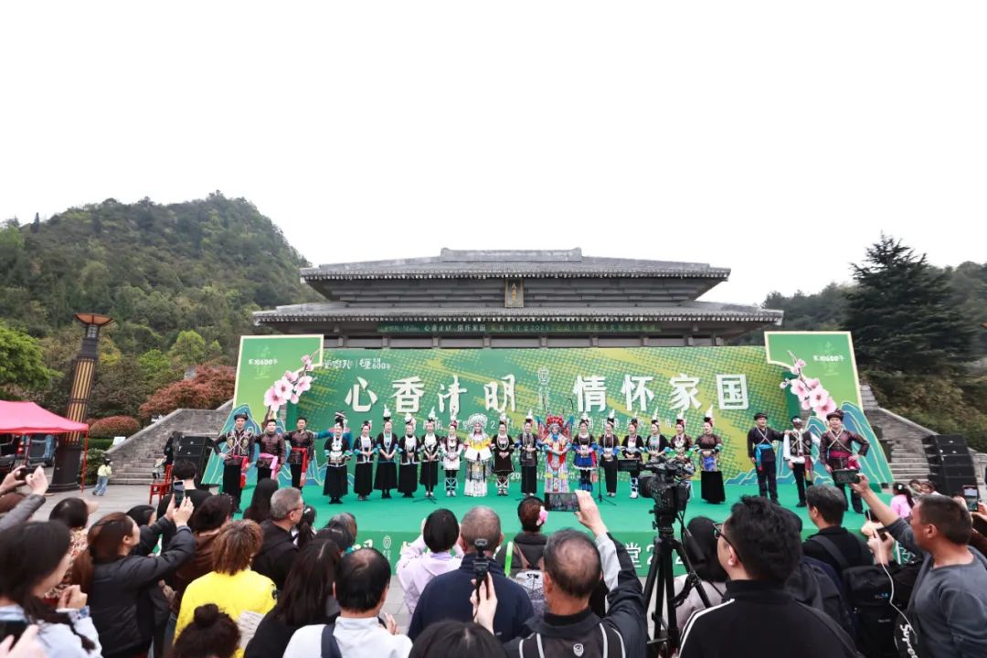 【网络中国节·清明】穿越600年的时空对话！清明假期，3万余人在孔学堂沉浸式探寻黔地声腔密码