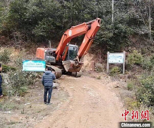 农夫山泉被质疑破坏生态 当地部门：确涉嫌毁林已立案查处