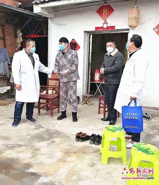 霍邱县宋店乡白衣院长带病坚守抗疫一线