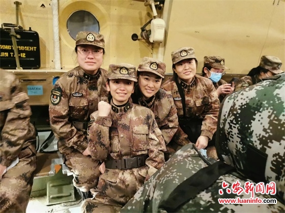 金寨“花木兰”  战“疫”上前线