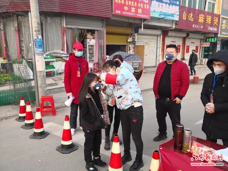 我市广大妇女党员战“疫”一线掠影